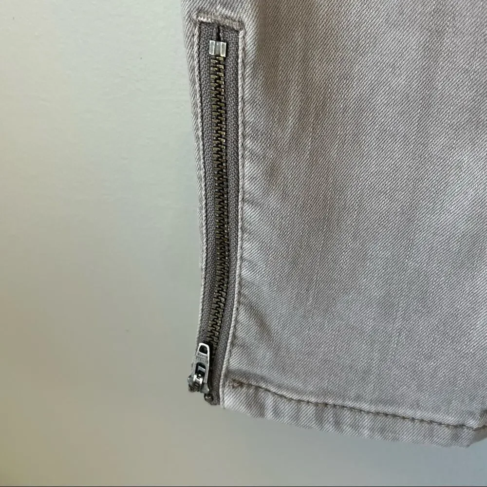Buckle Black (Gray/Cream) Skinny Jean Size 28x27